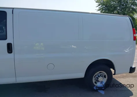 2021 Chevrolet Express Cargo Rwd 2500 Regular Wheelbase Wt from USA, damaged, VIN 1GCWGAFP0M1181312
